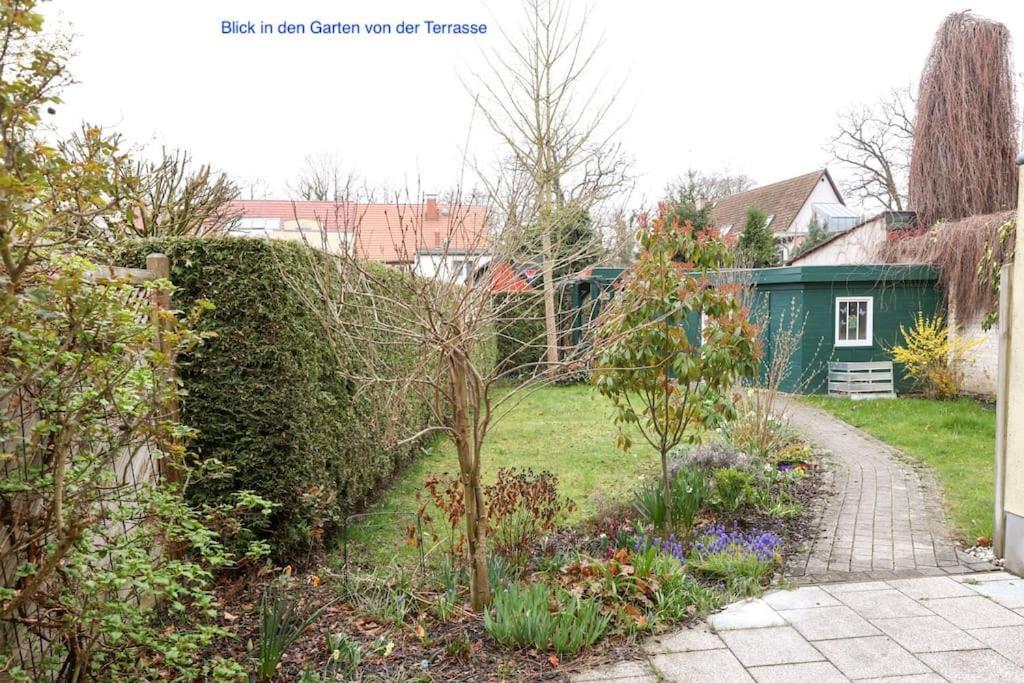Freundliche Wohnung Mit Parkplatz Und Terrasse Neubrandenbourg Extérieur photo